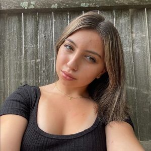 Meet your Posher, Madison